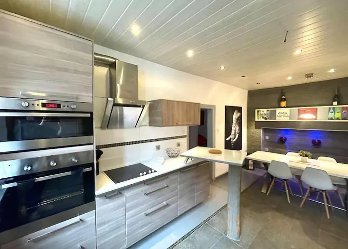 Spacious Apartment In The Heart Of The Center