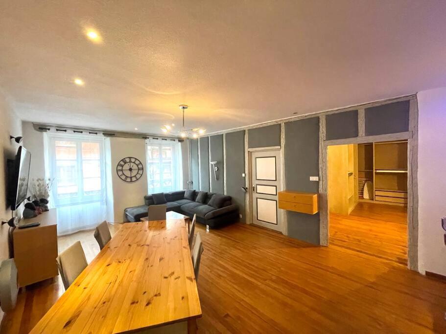 Spacious In The Heart Of The Center Riquewihr